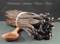 Vanilleschoten und gemahlenen Vanille Vanilleschoten